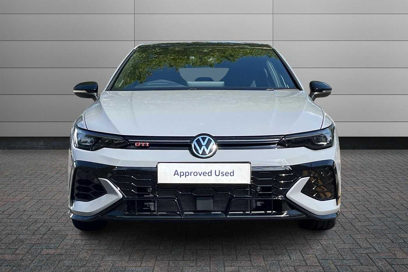 Volkswagen Golf 2.0 TSI GTI Clubsport Hatchback 5dr Petrol DSG Euro 6 (s/s) (300 ps)